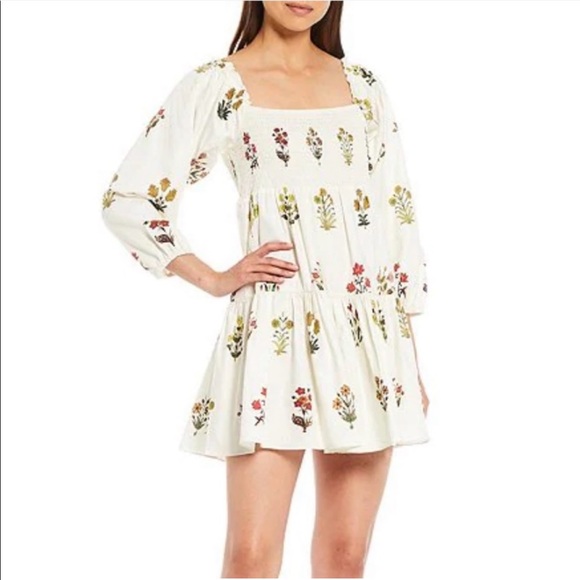 Sachin & Babi
Smocked Square Neck Long Sleeve Floral Print Tiered Daria Dress - Picture 1 of 14